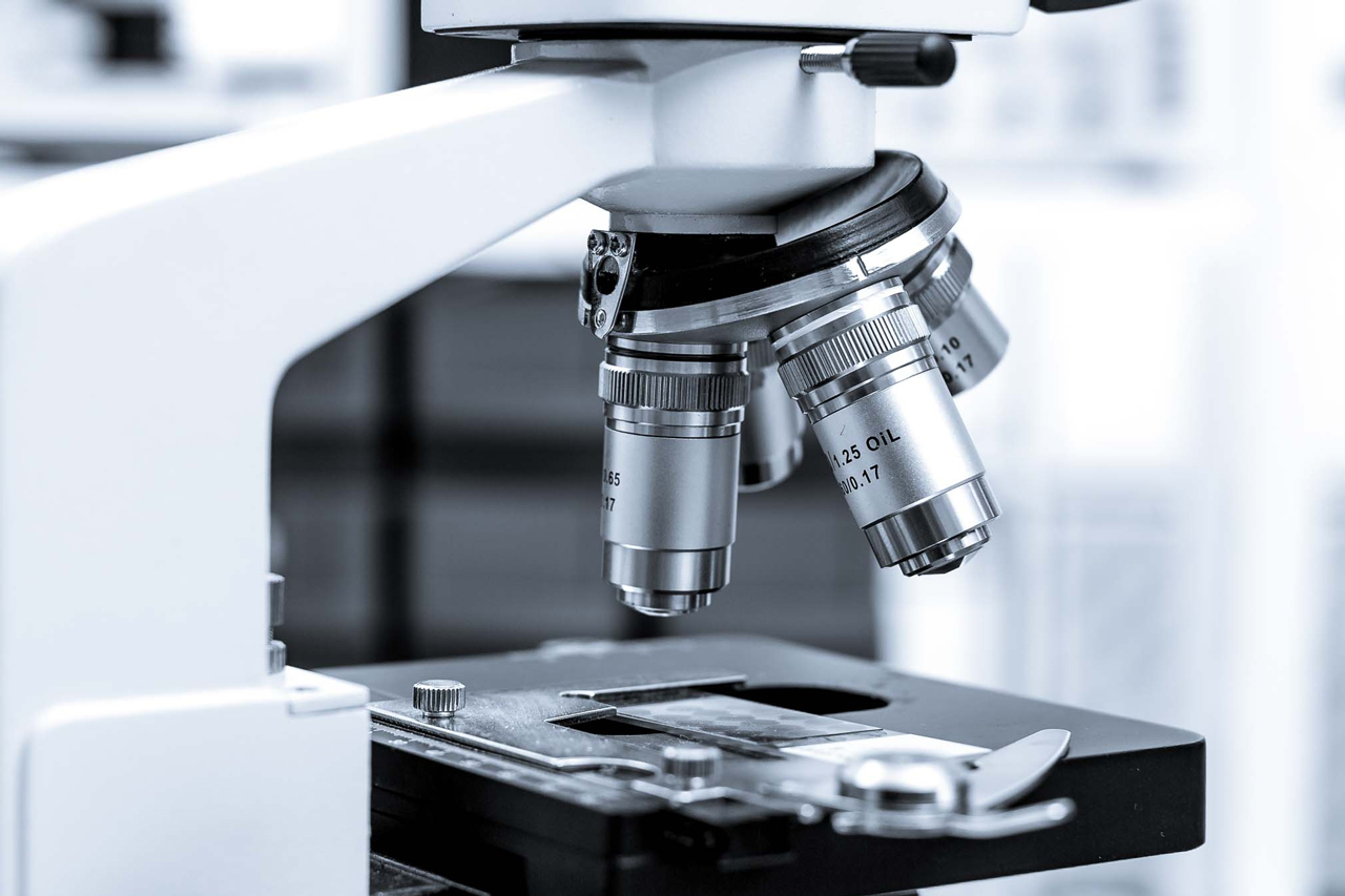 A photo of a microscope